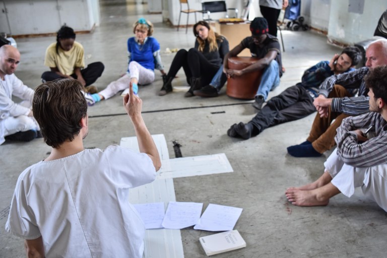 AGT_06.17_ KLINIKEN A l'HP-252