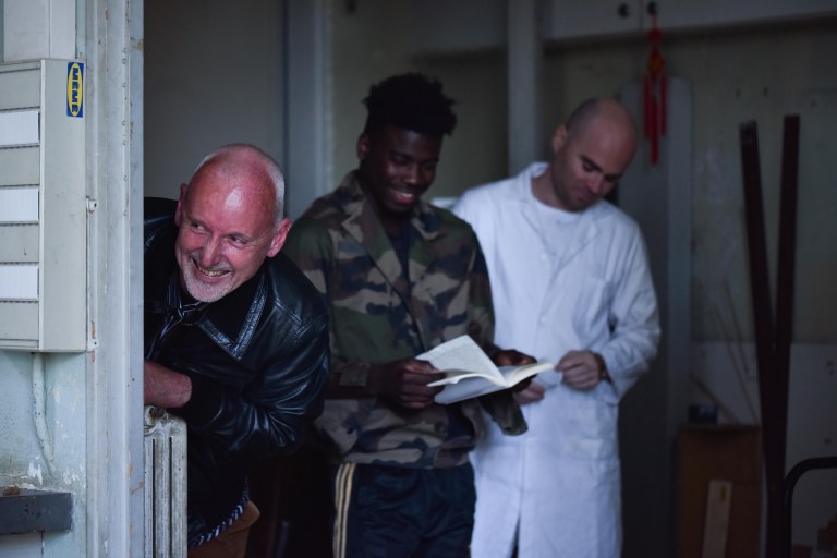 AGT_06.17_ KLINIKEN A l'HP-72